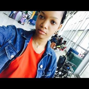 Meet your Posher, Paris